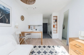 Продам светлую 2к квартиру