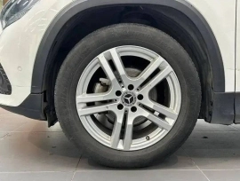 Mercedes-Benz GLA 180 II (H247)