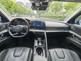 Hyundai Elantra VII (CN7)