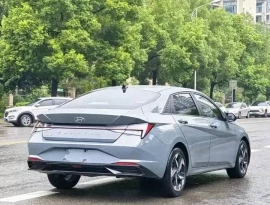 Hyundai Elantra VII (CN7)