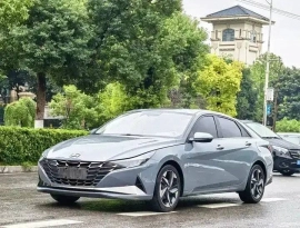 Hyundai Elantra VII (CN7)