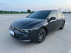 Volkswagen Golf VIII